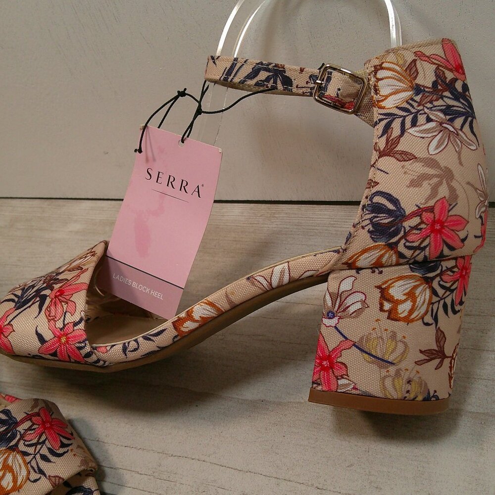 NWT Serra Coral, Pink and Navy Floral Strappy Chunky Block Heel Sandals Size 9 - Picture 10 of 12